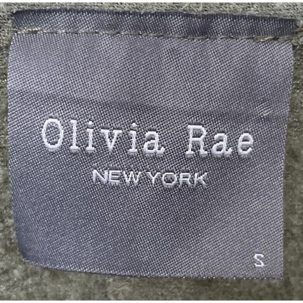 Olivia Rae Sage Green Comfort Casual Top‎ V-neck SMALL Crop Juniors Women